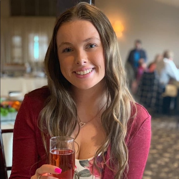 Meet Your Posher, Ashlie! - Picture 14 of 16